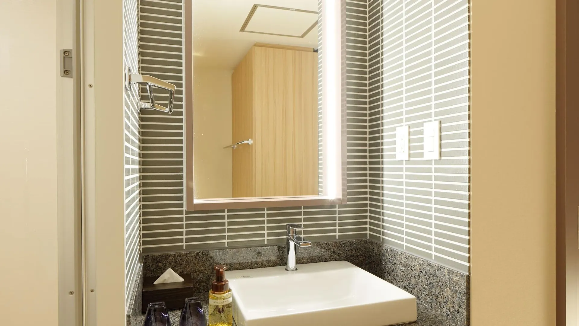 Hotel＆Spa Century Marina Hakodate 4*,